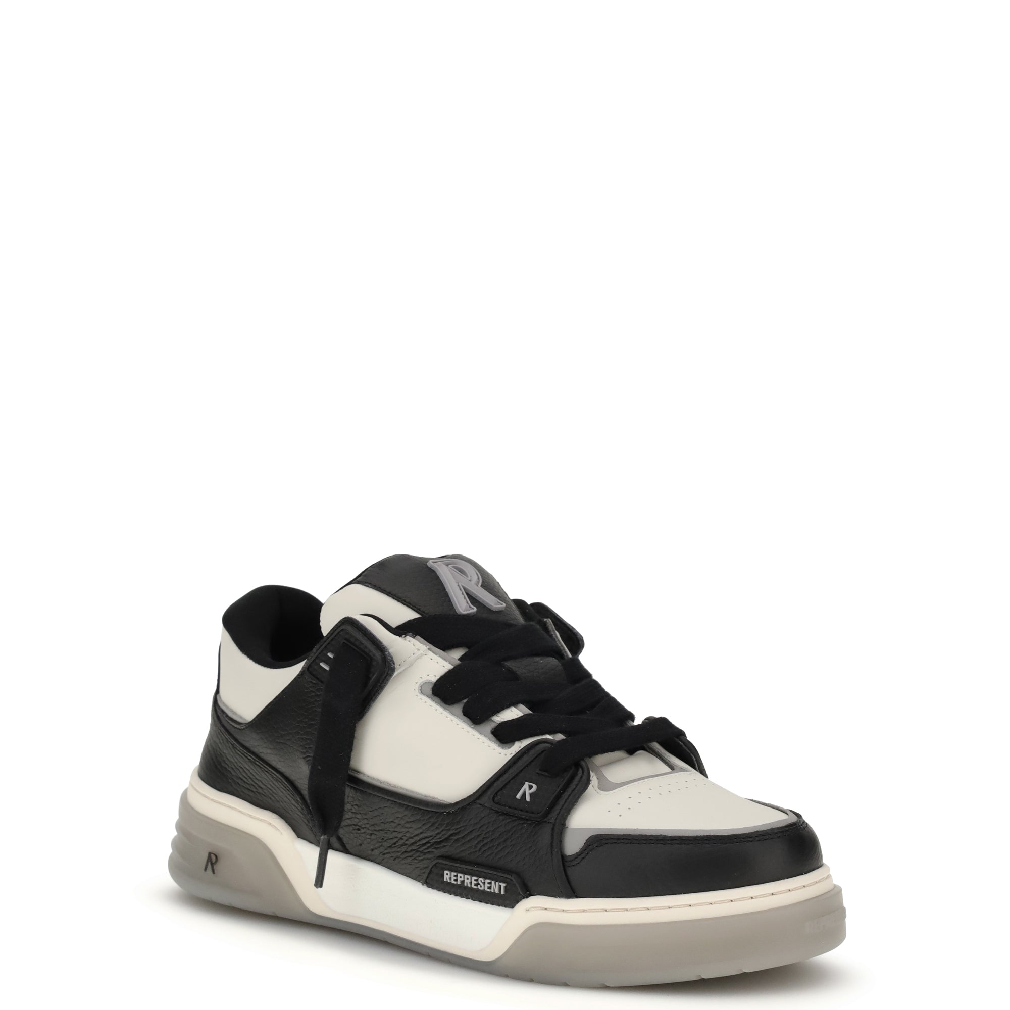 Studio Sneakers