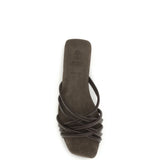 Flat leather Sandals