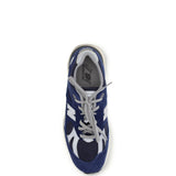 991v2 Sneakers