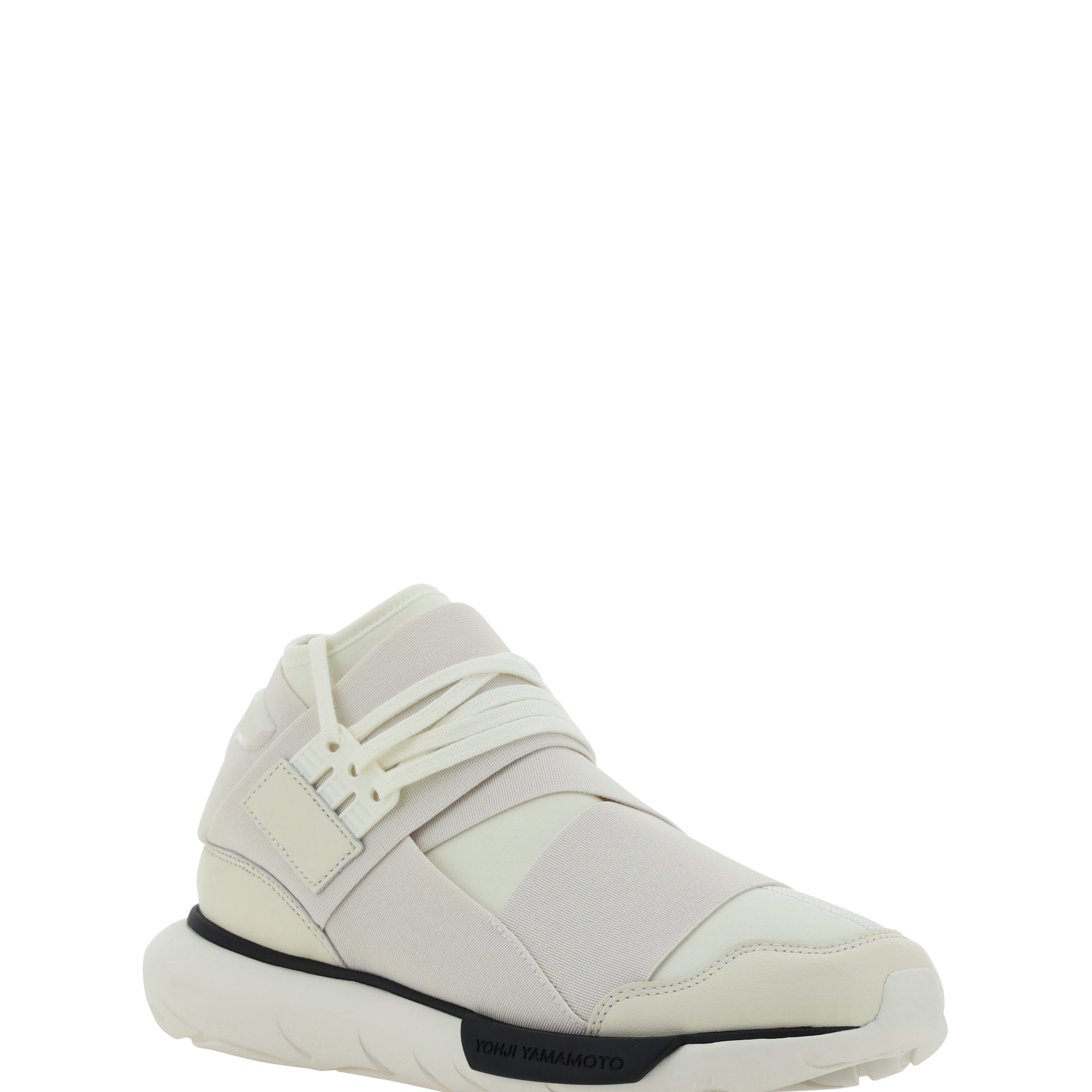 Qasa Sneakers