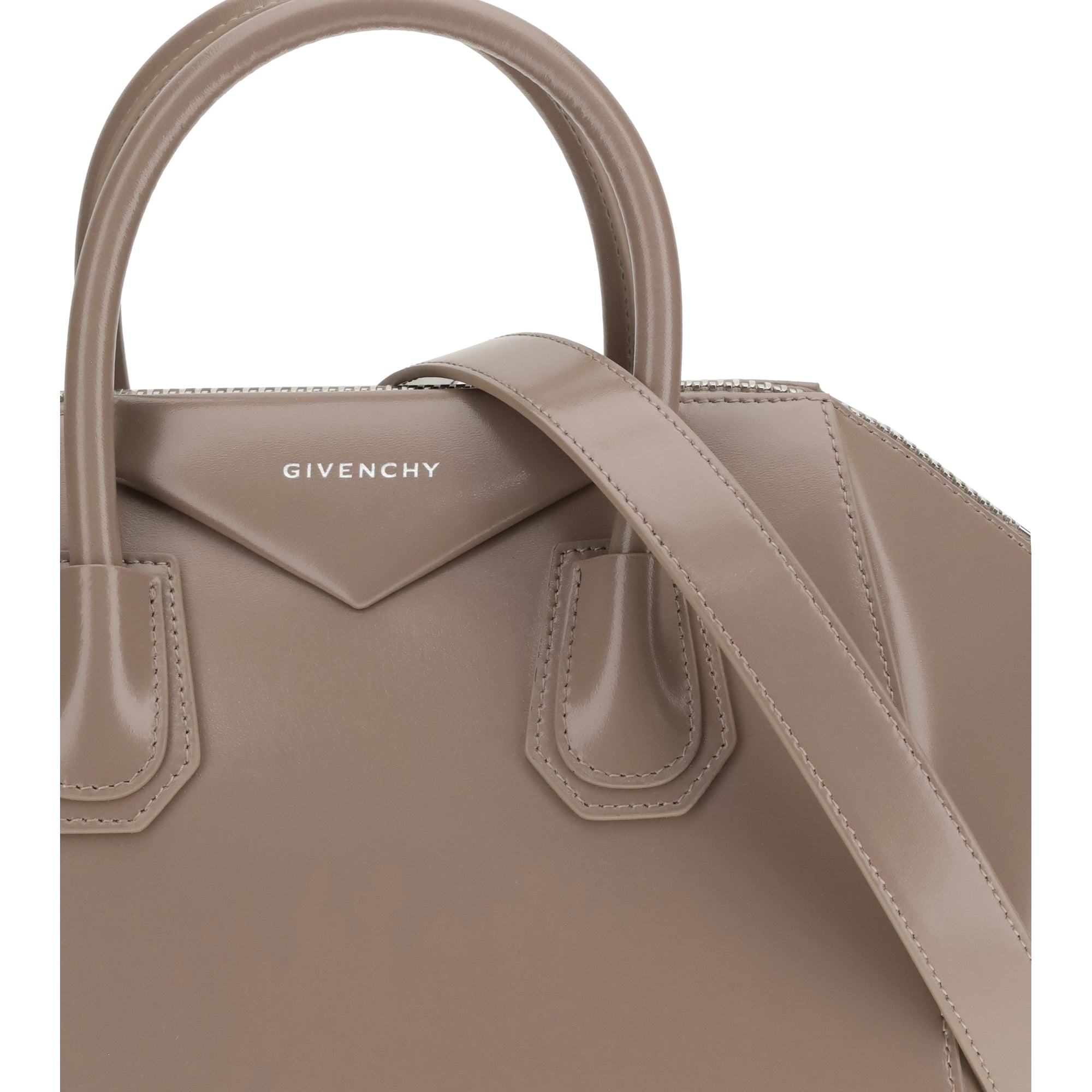 Antigona small leather Box Handbag