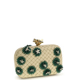 Knot Clutch