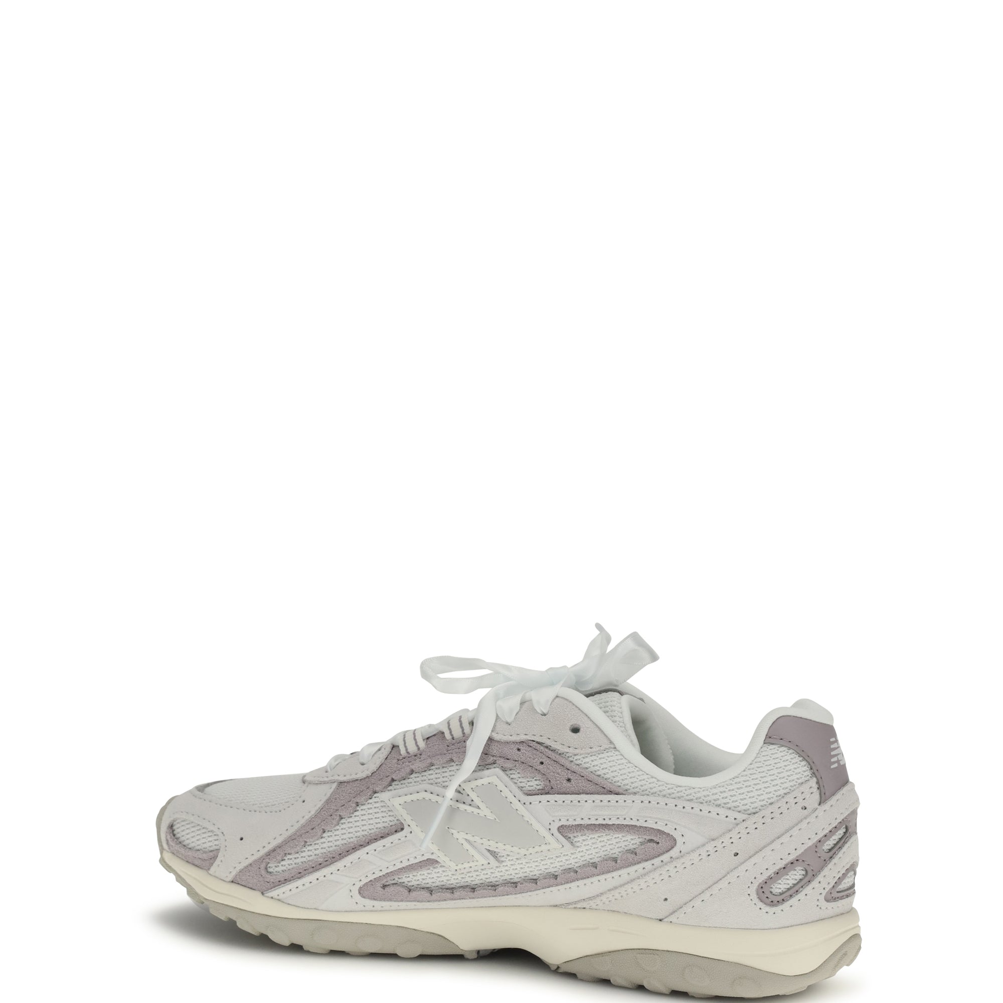 204L Sneakers
