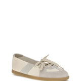 Lace-uo Ballerinas