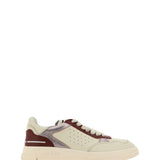 Tweener Sneakers