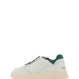 Tweener Sneakers