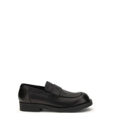 Loafers with visible topstitching
