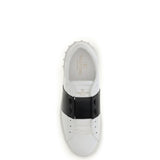 Open Sneakers