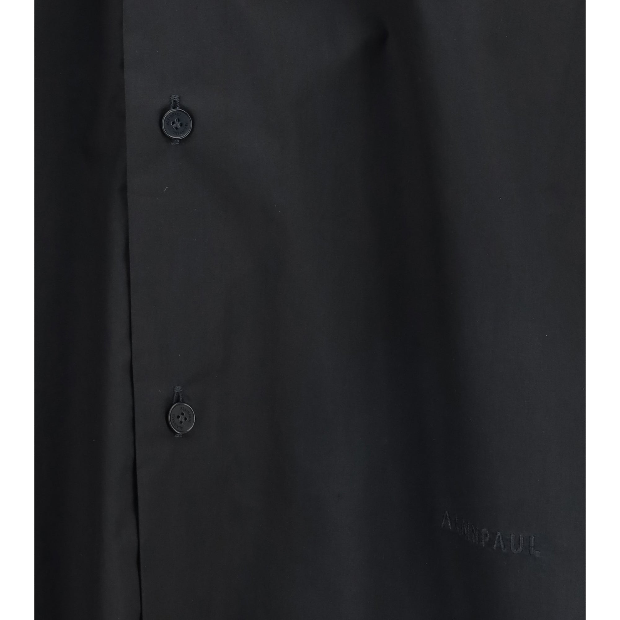 Shirt with elasticated collar