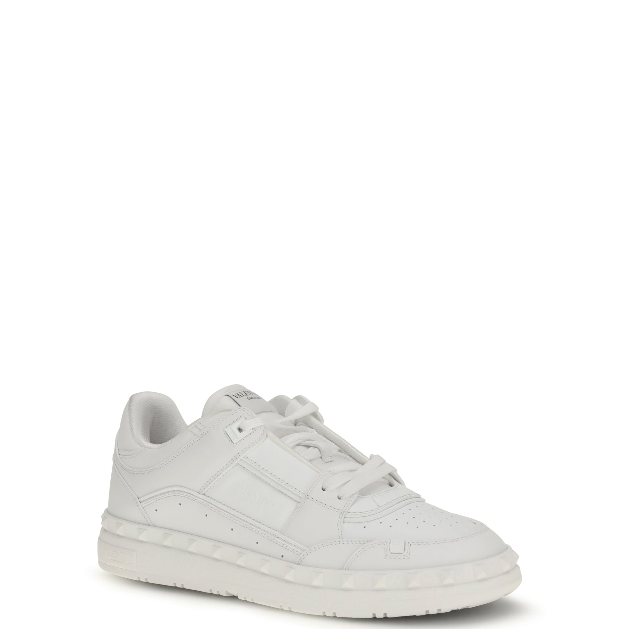 Low Top Freedots Sneakers