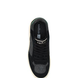 Tweener Sneakers